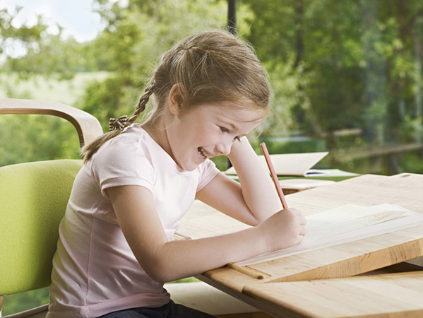 Bureau enfant écritoire relevable